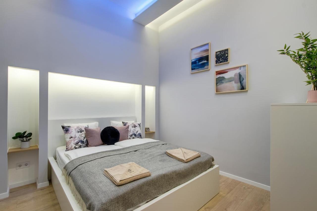 D.Five Aradi B Apartment Budapeşte Dış mekan fotoğraf